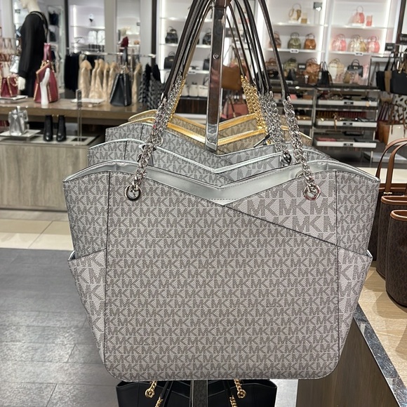 Michael Kors Jet Set Travel Large Chained Tote Shoulder Bag MK 
Silver

NWT - Picture 10 of 16